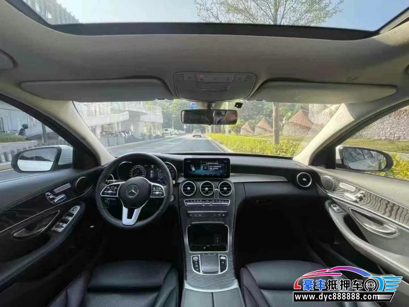 19年奔驰C轿车抵押车出售