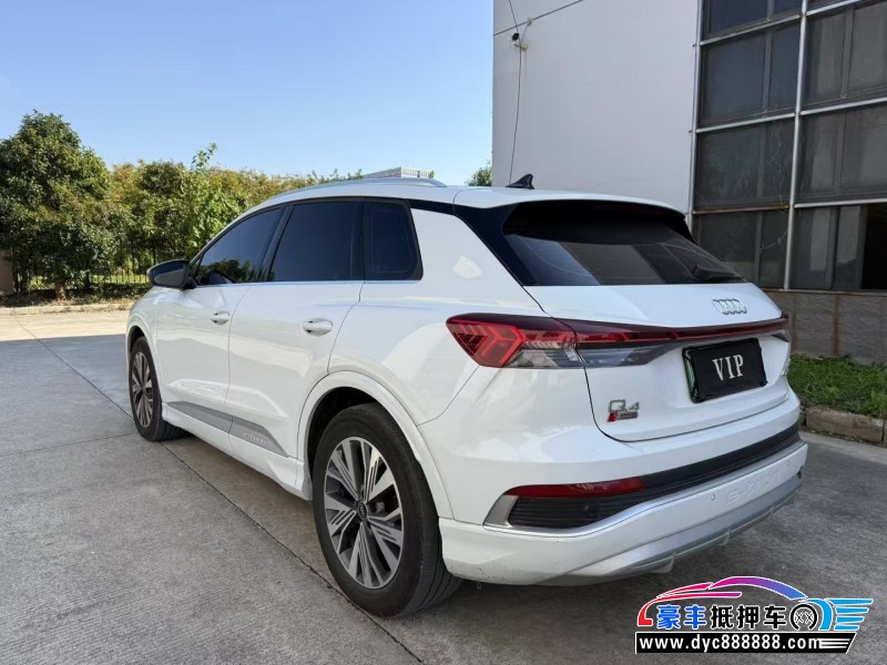 24年奥迪Q4轿车抵押车出售