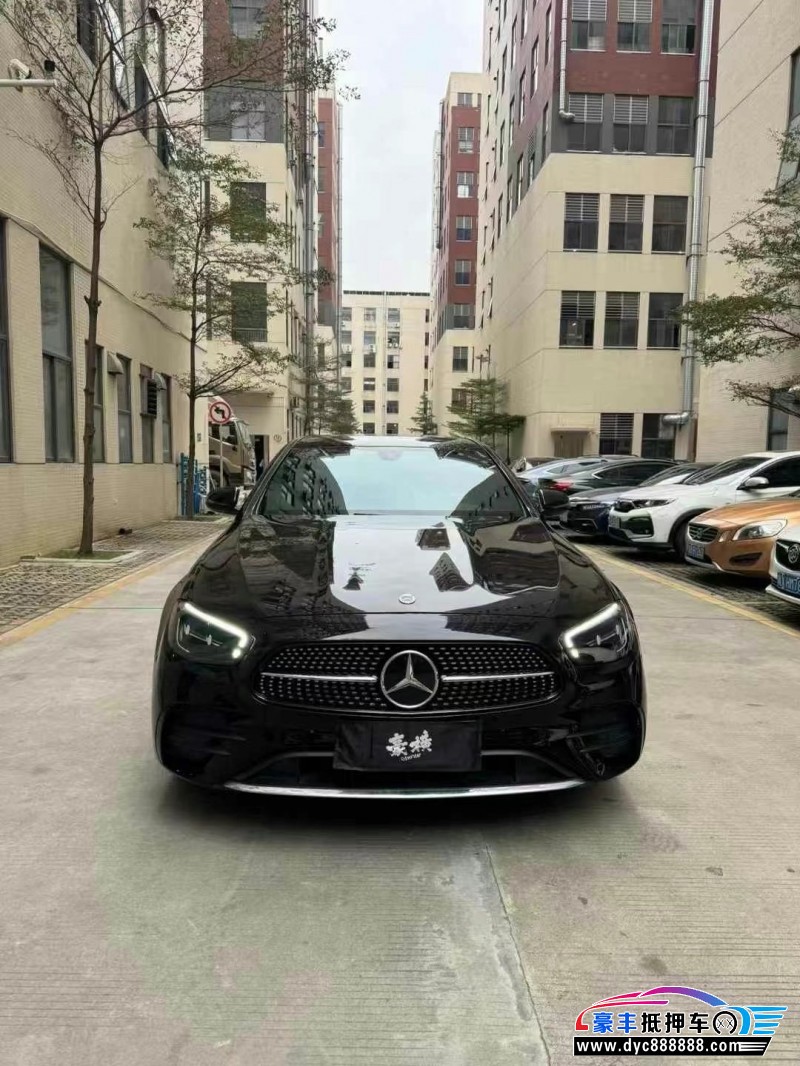 22年奔驰E轿车抵押车出售