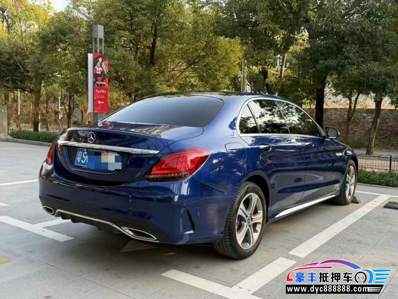 21年奔驰C轿车抵押车出售