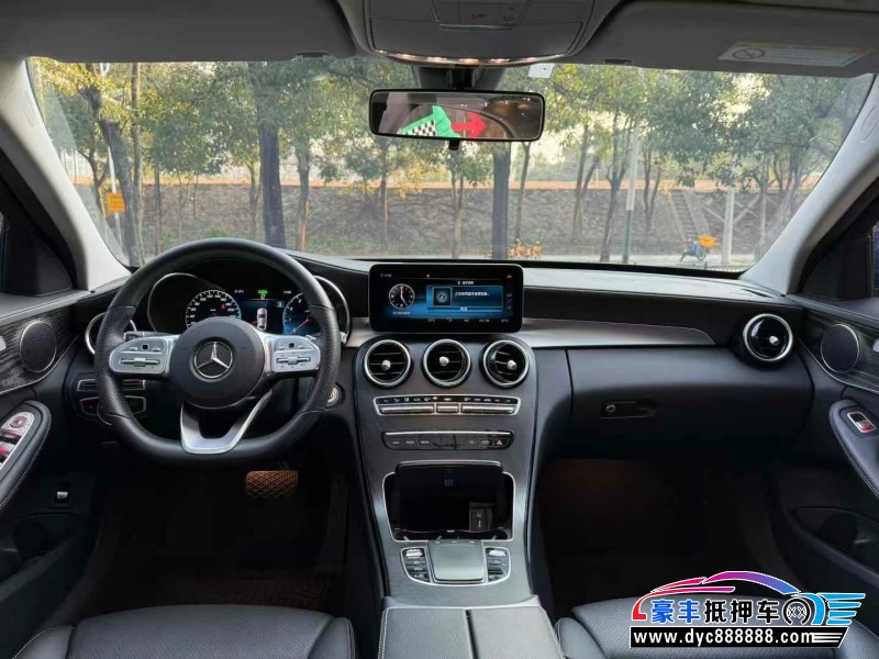 21年奔驰C轿车抵押车出售