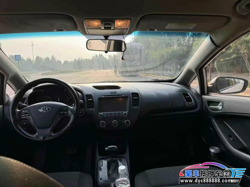 16年起亚K3轿车抵押车出售