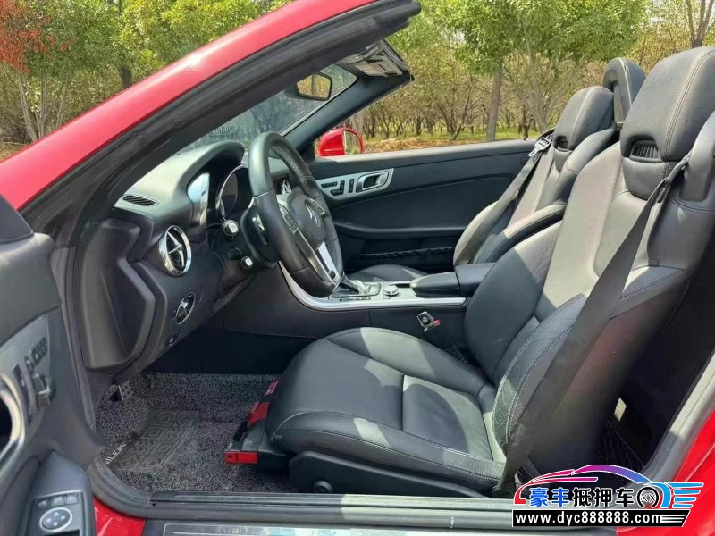 14年奔驰SLK轿车抵押车出售