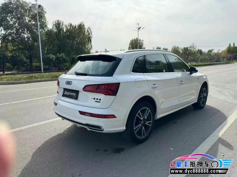 20年奥迪Q5轿车抵押车出售