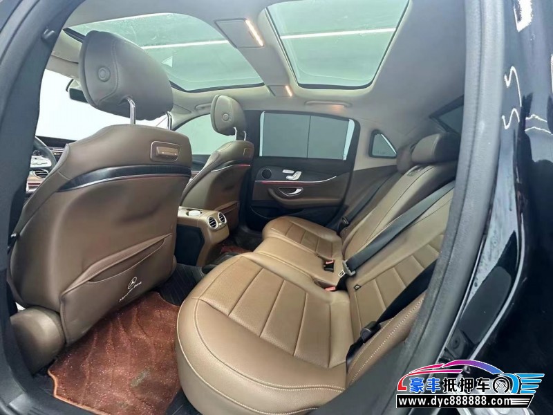 19年奔驰E轿车抵押车出售