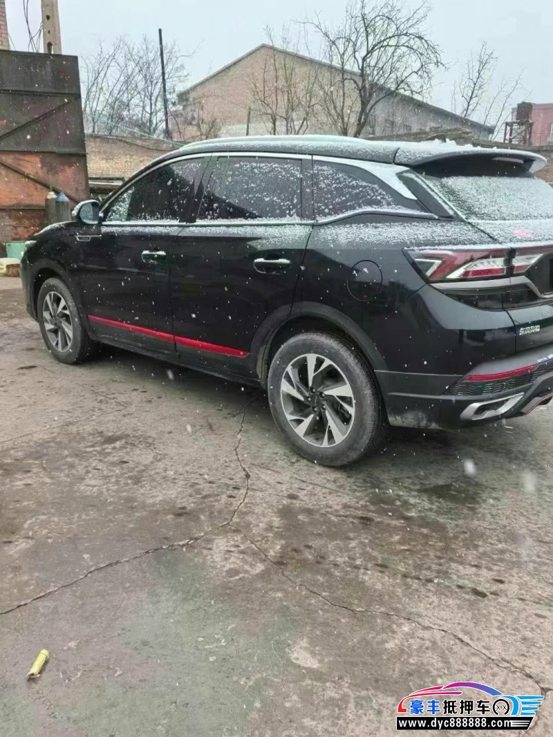 22年东风风神AX7轿车抵押车出售