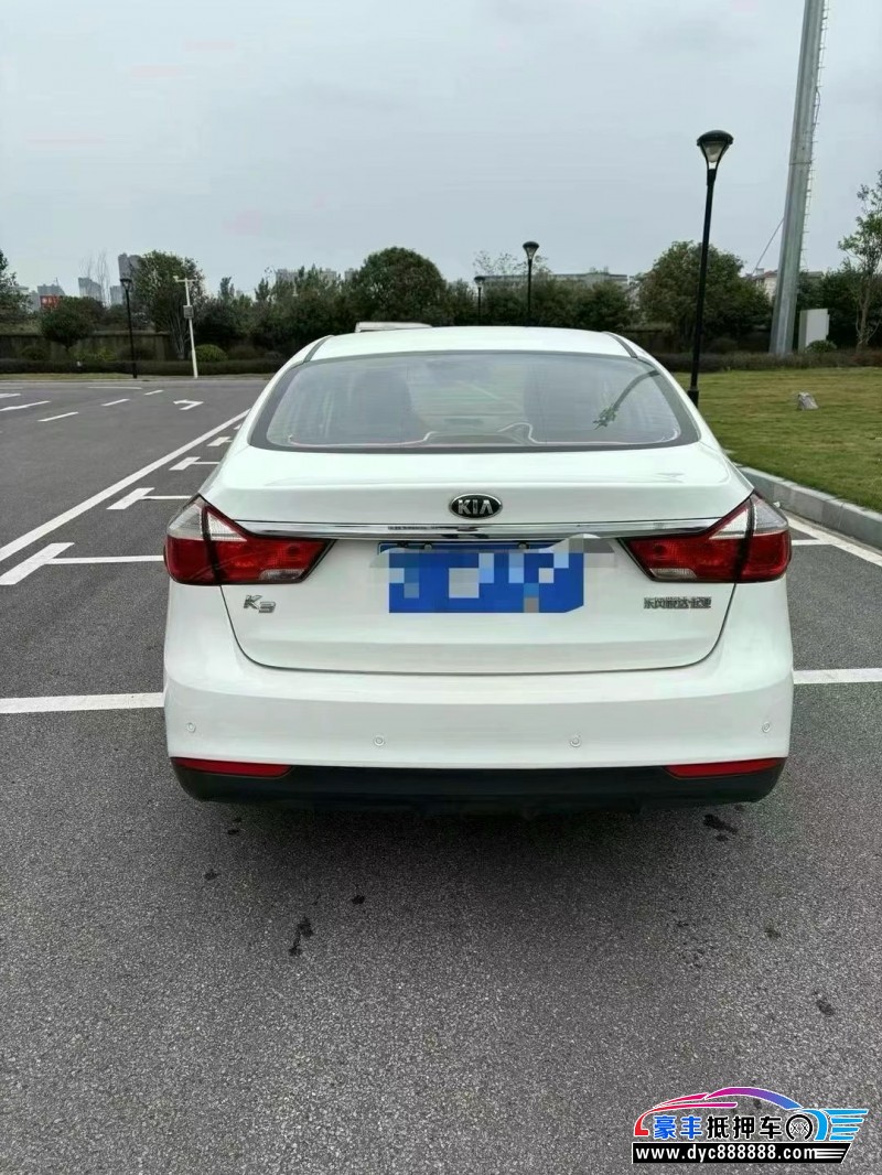 17年起亚K3轿车抵押车出售