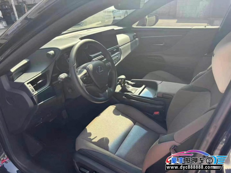 23年雷克萨斯ES轿车抵押车出售