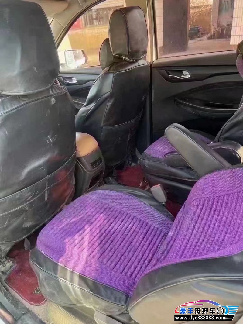 19年五菱汽车五菱宏光S3轿车抵押车出售