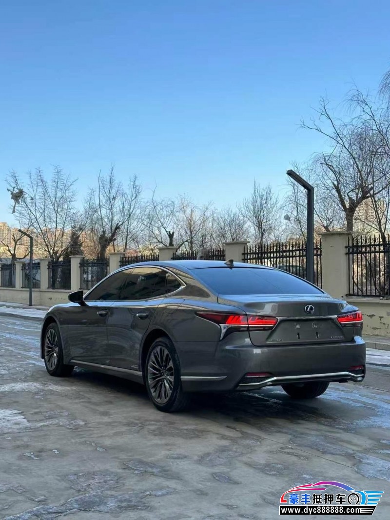 18年雷克萨斯LS轿车抵押车出售