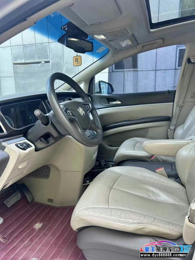 14年别克GL8轿车抵押车出售