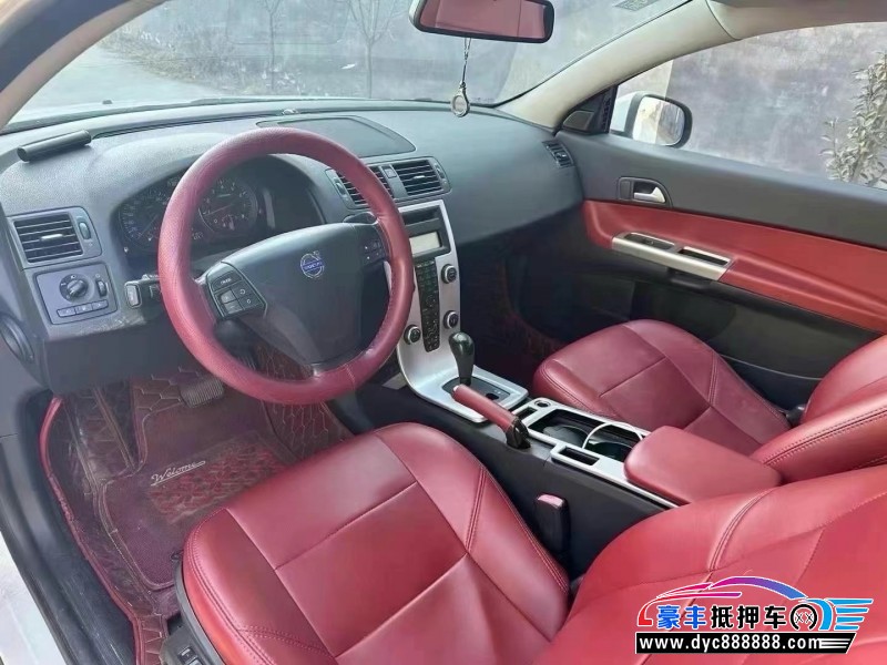 11年沃尔沃C30轿车抵押车出售