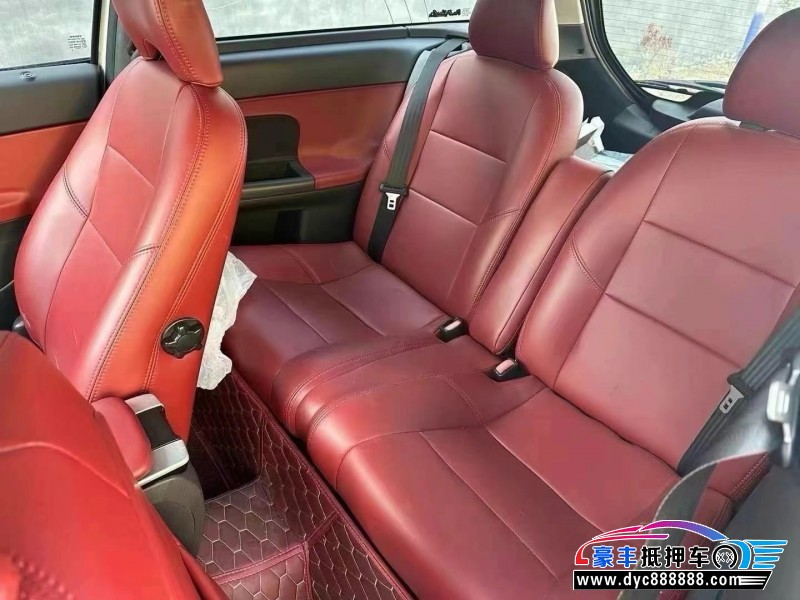 11年沃尔沃C30轿车抵押车出售