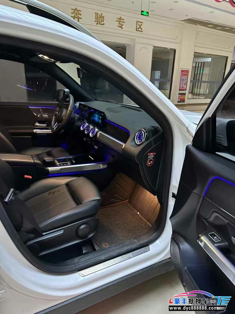 21年奔驰GLB轿车抵押车出售