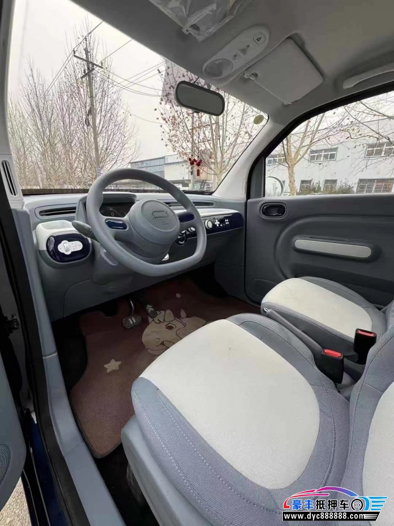 24年奔腾小马轿车抵押车出售