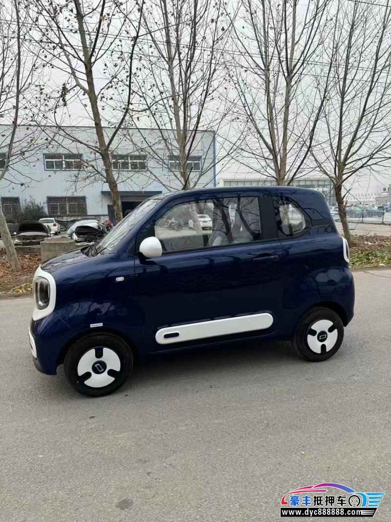 24年奔腾小马轿车抵押车出售