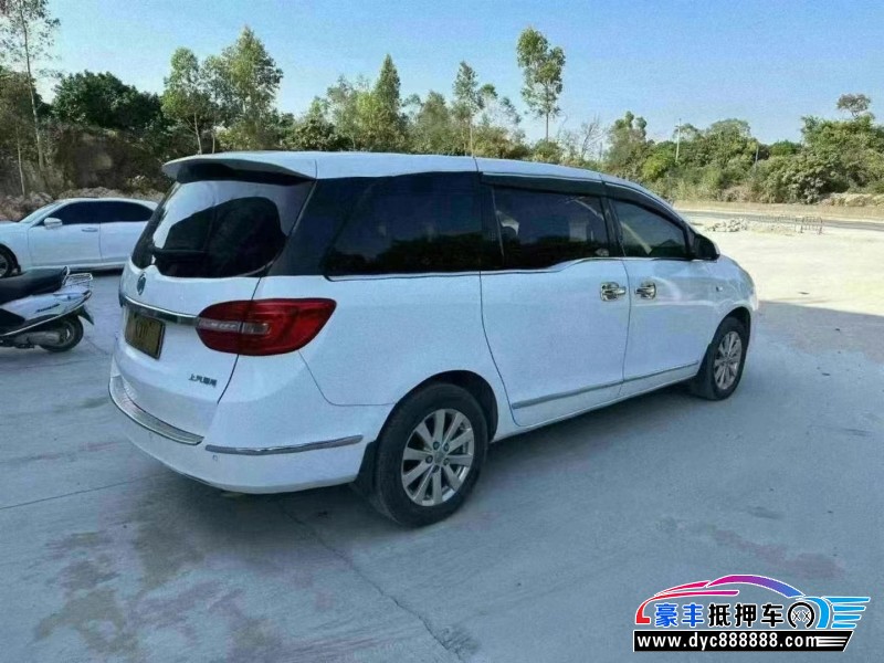 18年别克GL8轿车抵押车出售