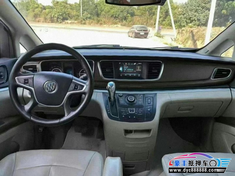 18年别克GL8轿车抵押车出售