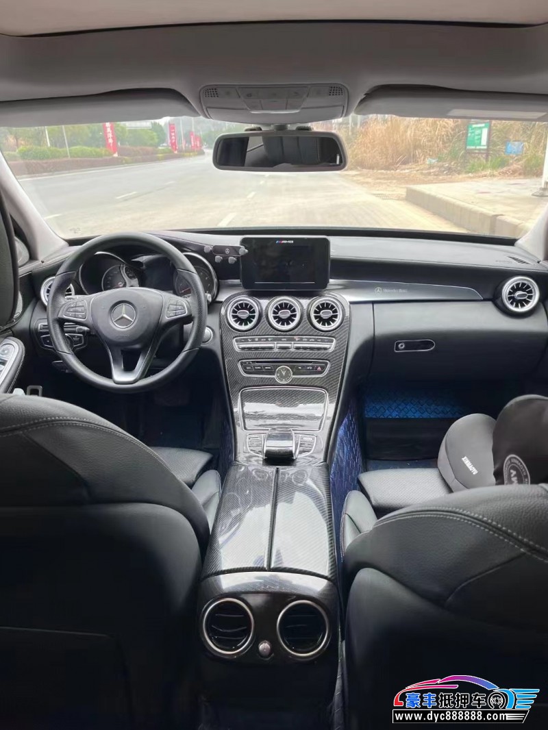 17年奔驰C轿车抵押车出售