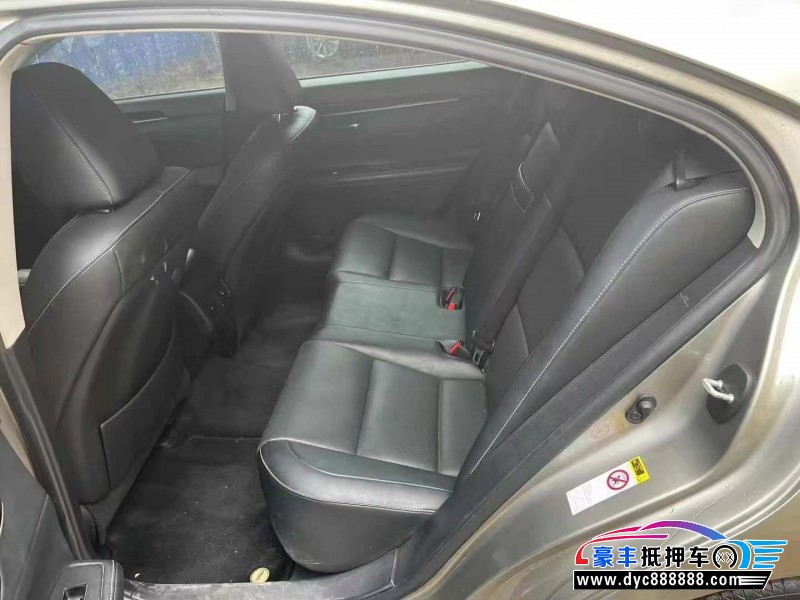 14年雷克萨斯ES轿车抵押车出售