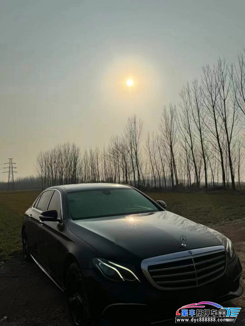 17年奔驰E轿车抵押车出售