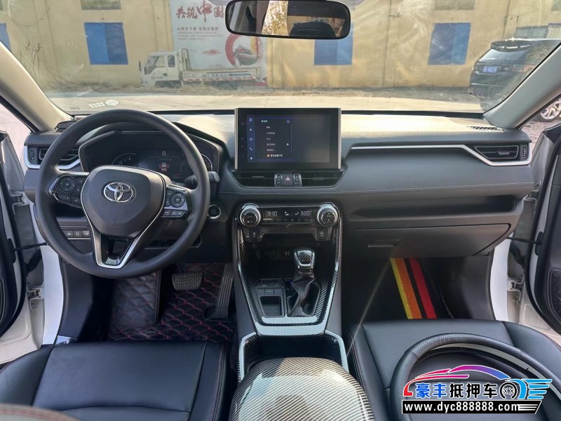 22年丰田RAV4轿车抵押车出售