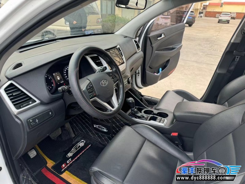 19年现代途胜轿车抵押车出售