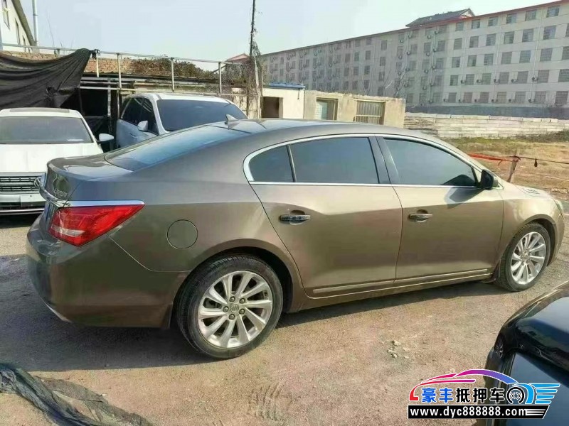 14年别克君越轿车抵押车出售