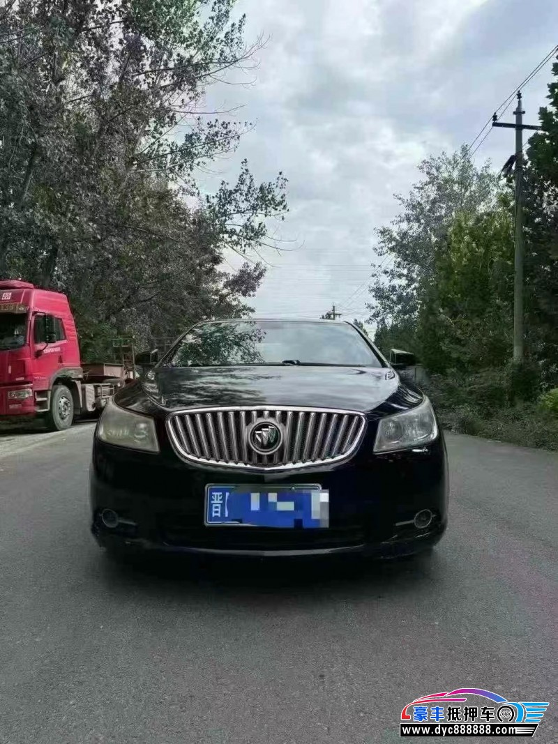 12年别克君越轿车抵押车出售