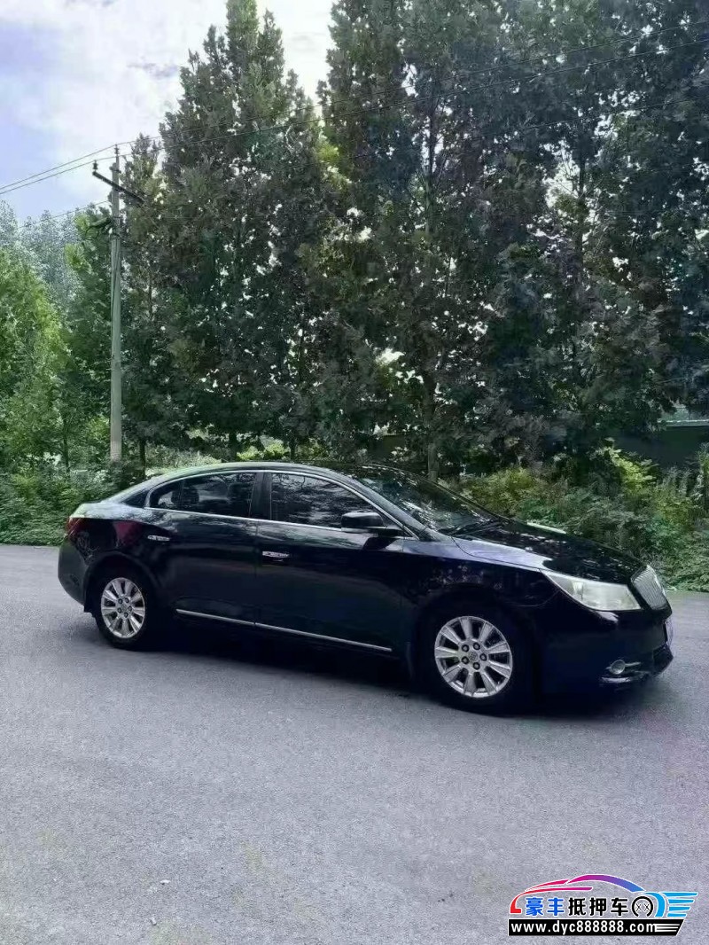 12年别克君越轿车抵押车出售