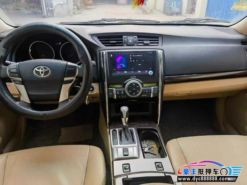 13年丰田锐志轿车抵押车出售