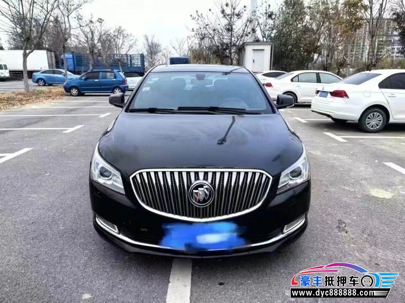 15年别克君越轿车抵押车出售