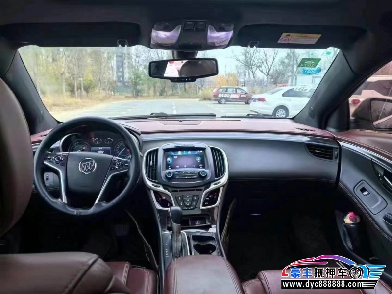 15年别克君越轿车抵押车出售