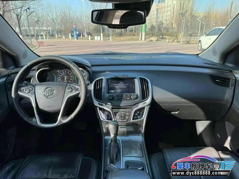 14年别克君越轿车抵押车出售