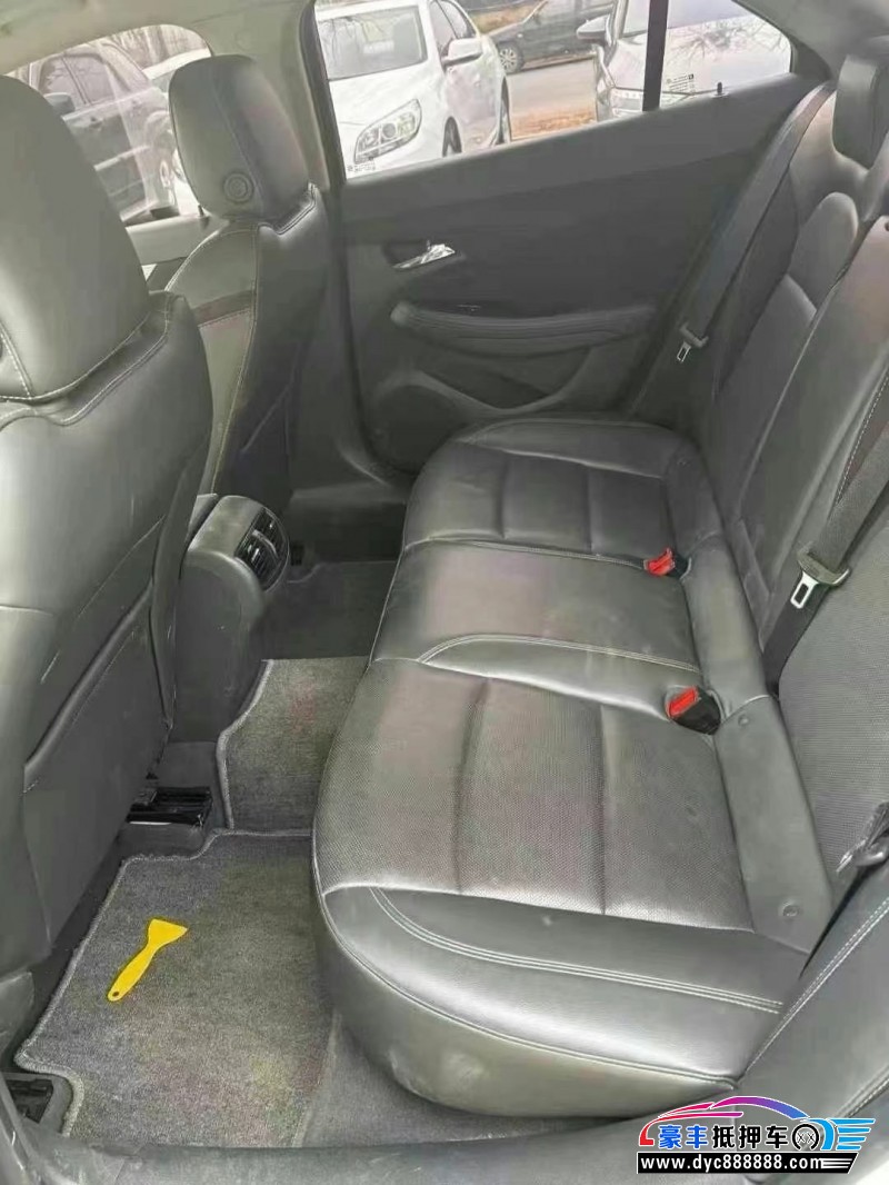 17年雪佛兰迈锐宝轿车抵押车出售