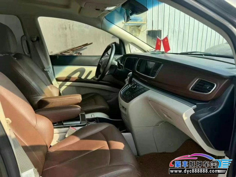 17年别克GL8轿车抵押车出售