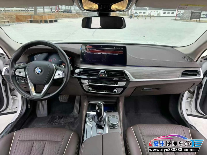 21年宝马5系轿车抵押车出售