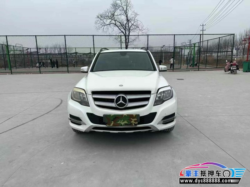 13年奔驰GLK轿车抵押车出售