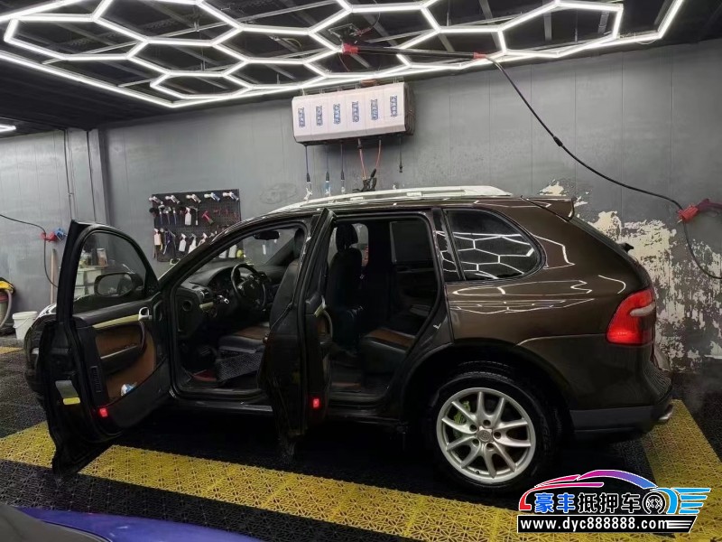 10年保时捷卡宴轿车抵押车出售