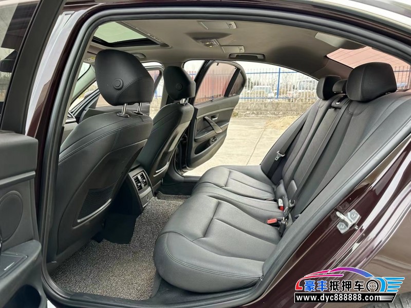 18年宝马3系轿车抵押车出售