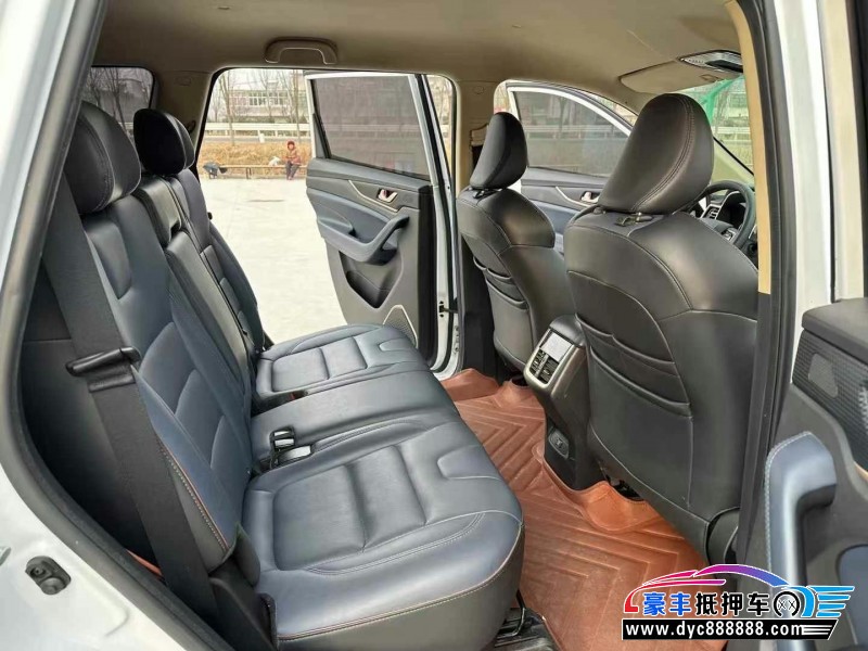 19年长安欧尚cos1（科赛）轿车抵押车出售