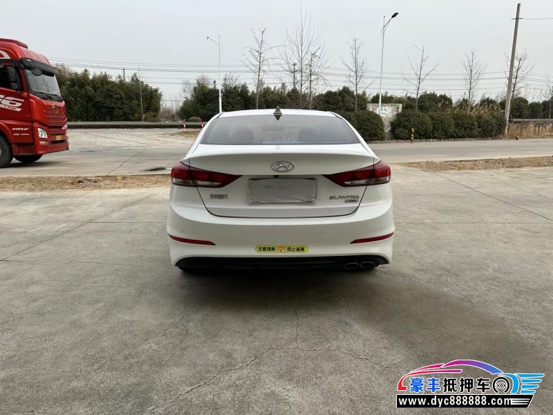 18年现代领动轿车抵押车出售