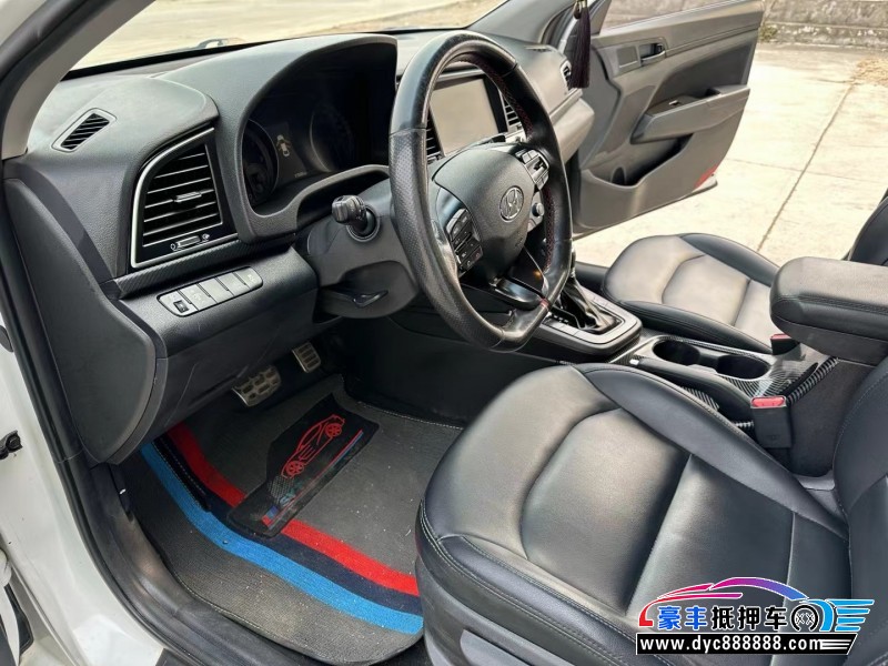 18年现代领动轿车抵押车出售