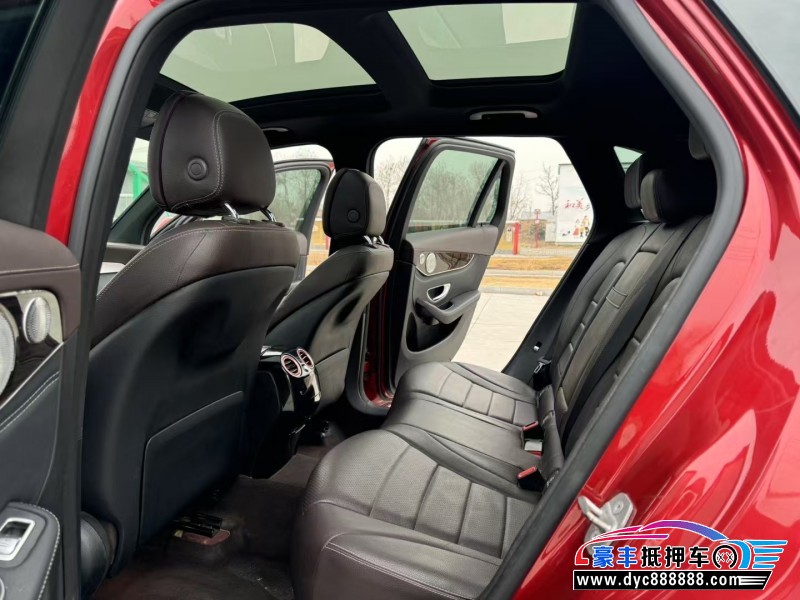 17年奔驰GLC轿车抵押车出售