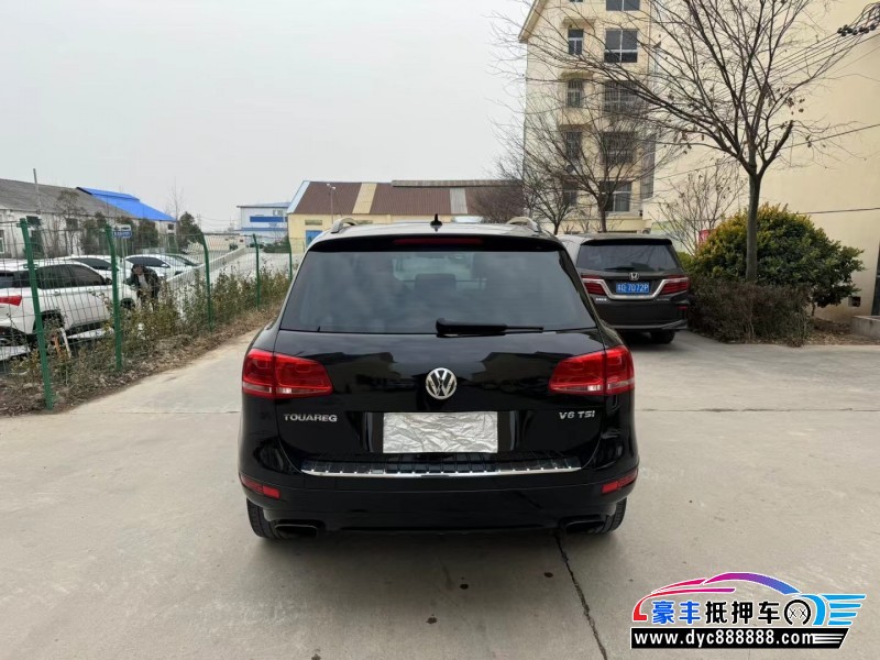 13年大众途锐轿车抵押车出售