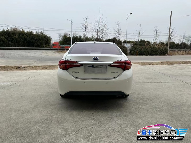 19年丰田雷凌轿车抵押车出售