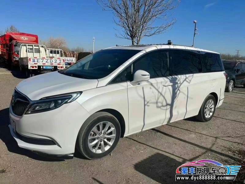 17年别克GL8轿车抵押车出售