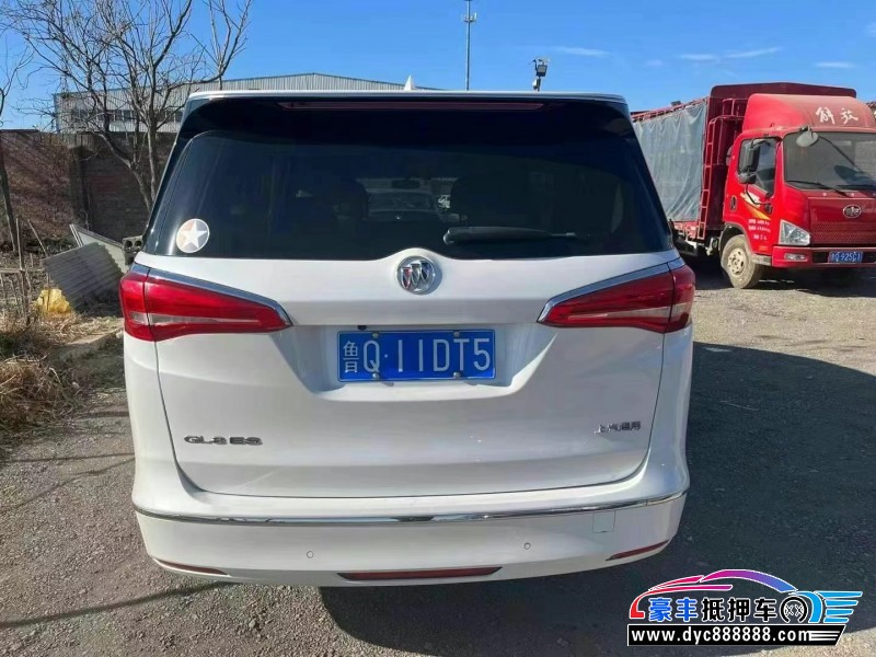 17年别克GL8轿车抵押车出售