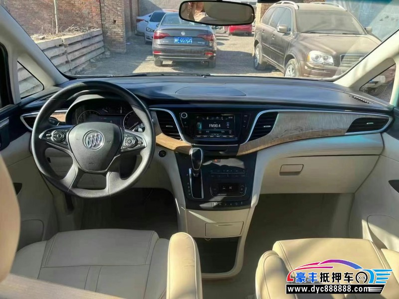 17年别克GL8轿车抵押车出售