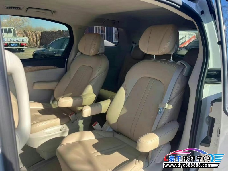 17年别克GL8轿车抵押车出售